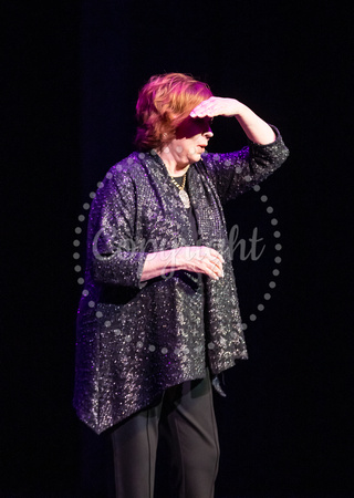 VICKI LAWRENCE 2-4-23 _PLC_0004