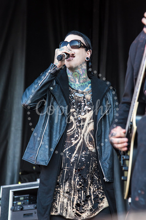 MOTIONLESS IN WHITE  7-28-16  ACC_0424