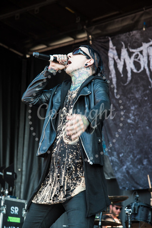 MOTIONLESS IN WHITE  7-28-16  ACC_0419